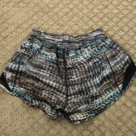 Lululemon lined multi color shorts - Picture 2 of 3